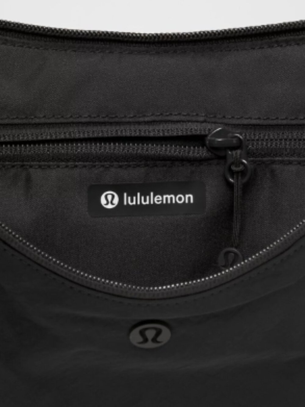 Lululemon Slouchy Sling Bag 6L - Picture 4 of 4